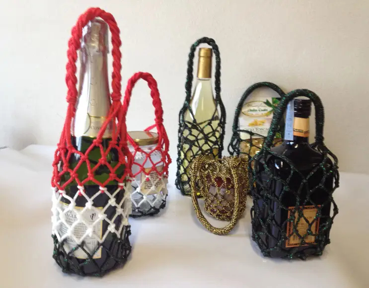 Bottle carrying net. Minibag for objects