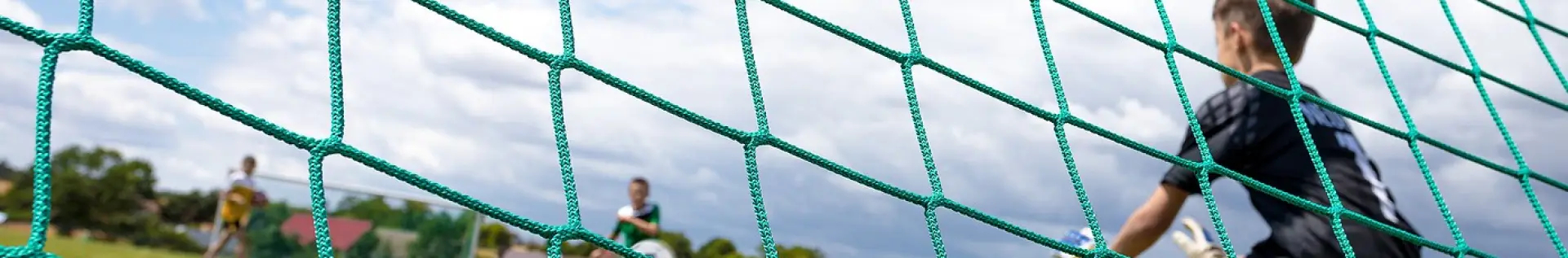 Fence nets for basketball courts